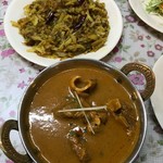 ラベヤ レストラン&スウィーツ - 上アル・バジ 下マトン・カレー