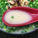 ばってんラーメン  - あか丸 とんこつラーメン スープ