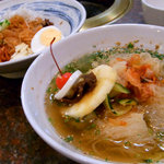 榮山 - ビビン麺