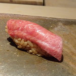 菊鮨 - ◆中トロ・・上質な鮪ですので、脂が上品で美味しい。