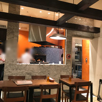 ピッツェリア ダ チーボ コレド日本橋店 - お店の中に石窯があるよ