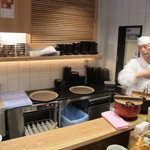 日本橋 天丼 金子半之助 - 1F店内