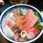 鳥よし - 刺し盛　800円