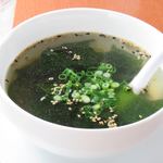 玉子スープ(Egg soup)/わかめスープ(Seaweed soup)