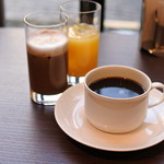 TKPカフェ&バンケット - コーヒーやカプチーノ、ジュースなど豊富なドリンクバー