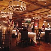 ロウリーズ・ザ・プライムリブ 恵比寿ガーデンプレイス店 - 