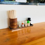 心味 - カウンター台上