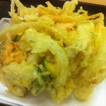 はんなりや - かき揚げうどん（かき揚げ）