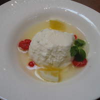 RISTORANTE OZIO - ヨーグルトムースと日向夏のジュレ仕立て