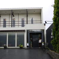 えびす亭 - 店の前から