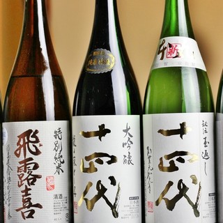 料理をさらに引き立てるお酒は入手困難な銘柄も豊富にご用意