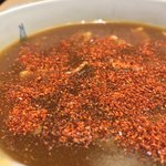 味奈登庵 - カレー南蛮そばには唐辛子だ！  
      ブチまけろ！  #BCMKR!