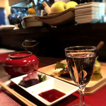 ざんぐり綾富 - 店内（カウンター）