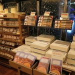 キル フェ ボン - 焼菓子棚
