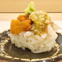 鮨 てつ也 - 雲丹と毛蟹
