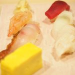 赤坂 すし 秀 - ミニ丼+握り5貫 1080円 の握り5貫