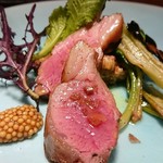 オステリア レ テッレ - 仔羊のローストを燻香塩で、クスクス添え