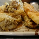 Marugame Seimen - まいたけ￥140  イカ￥110  ちくわ磯辺天￥120