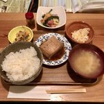 Yoshitarou - 20食限定ランチ(ホウレンソウとベーコンポテトのバター正油炒め)