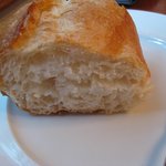 ル・ポワソニエ - 中はふわふわ、外はかりかりフランスパン