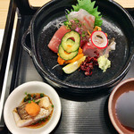 阿波座 なが友 - 3.造り:天然鯛(加太)/鯵/ヨコワ(和歌山)/昆布森うに(北海道)/長崎産カマス焼霜/真魚鰹焼霜