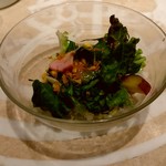 オッティモ・キッチン - セットのサラダ、このガラスボウル、大きいんです！