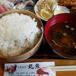 丸魚食堂 - ごはん大盛り＆あおさのみそ汁