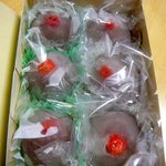 腰掛庵 - お持ち帰りのいちごわらびを開ける★2011/5