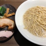 つけ麺一燈 - 豚塩清湯ラーメン〜帰ってきたぶたらぁめん