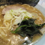 横浜家系ラーメン みさきや - 手前の方