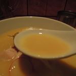 銀座 篝 ルクア大阪店 - 鶏白湯SOBAスープ