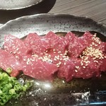 黒毛和牛一頭買い 炭火焼肉専門店 闇市ジョニー - 新鮮焼きレバー  780円