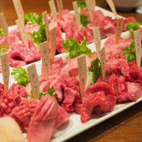 みやび 六本木店 - A5黒毛和牛稀少部位10種類盛り合わせ 4500円