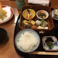 はし本 - 旬菜弁当　1000円