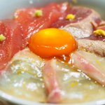 立場割烹 SSAW - 季節のぜいたく御膳 1000円 の本鮪と真鯛の漬け丼(赤酢)