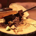 アカ - 生チョコとリンゴチップス