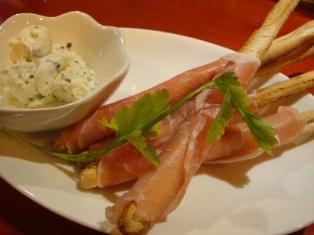 何やってるbar ナニヤッテルバー 新橋 沖縄料理 食べログ 何やってるbar ナニヤッテルバー 新橋 沖縄料理 食べログ