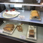 菓子工房 リーフムーン - 