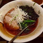 Wagyuu Senka Yakinikuya - 【2018.2.2(金)】牛骨醤油ラーメン定食(並盛)1,058円の牛骨醤油ラーメン