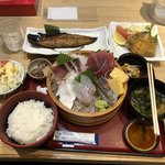 築地食堂源ちゃん - 本日のお刺身定食、アジフライ単品、焼きとろサバ単品、ミニサラダ