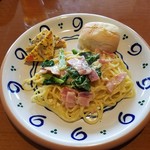 ポポラート - スパゲティランチ ベーコンと菜の花のカルボナーラ