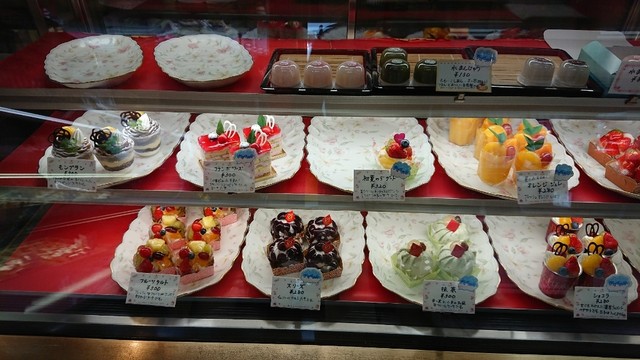 横山菓子店 勝山 ケーキ 食べログ