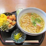 福石パーキングエリア 上り - うどんタコ丼セット。640円