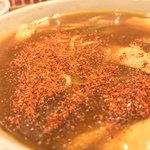 味奈登庵 - カレー南蛮そばには唐辛子だ！  
      ブチまけろ！  #BCMKR!