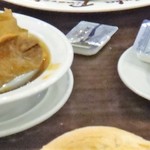 Cozinha Pinocchio - パンはパサついてる。牛タン煮込みはいまいちだった