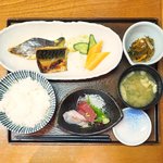 Hyakkan - 百千定食 1380円