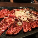 焼肉・韓国料理 KollaBo - 焼肉定食、肉を１.5倍増量しましたよ〜