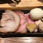 中華蕎麦 とみ田 - 「特選全部トッピング」750円