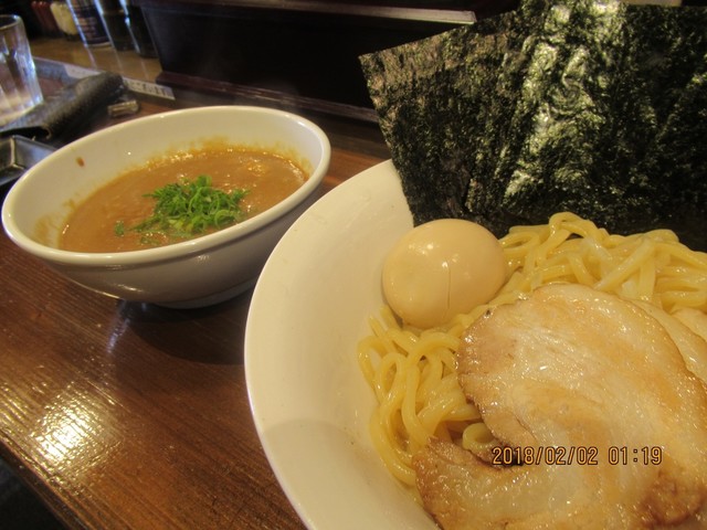 料理的照片: Yokohamaiekeiramentatsunoya[食べログ]（繁體中文）