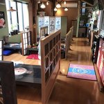 Wafuu Kankokuryouri Wagyuu Yakiniku Souru Mama - 店内をパシャ
                      平日の１２時過ぎ